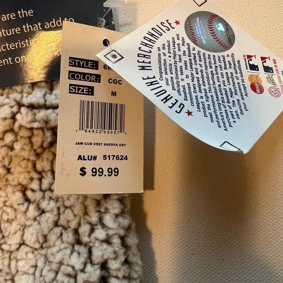 NWT Women's Chicago Cubs Sherpa Vest Size Medium (B5) - Picture 4 of 5